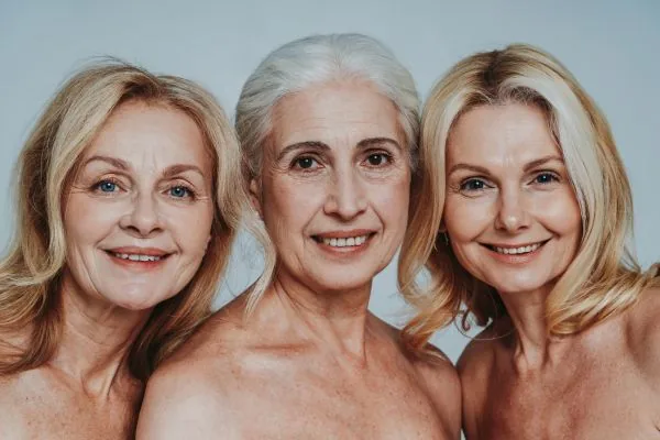 mujeres adultas